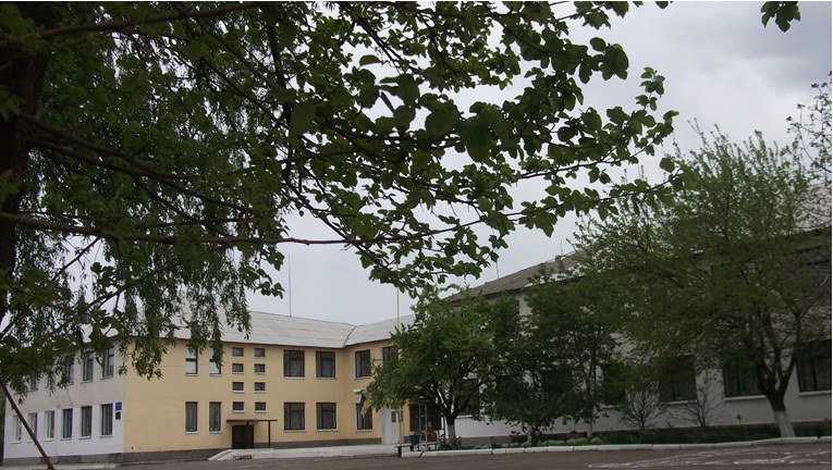 Будівля Плавнінської школи